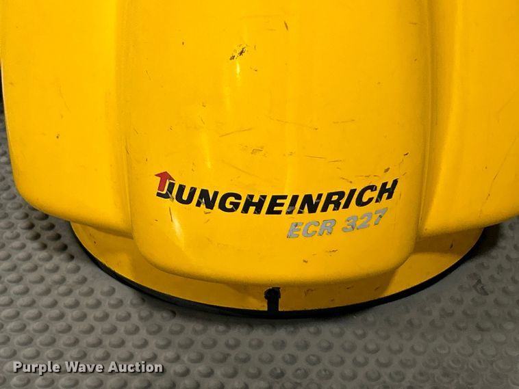 image for item EK4769 Jungheinrich ECR327 pallet jack