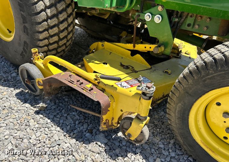 image for item EK4770 2001 John Deere 790 tractor