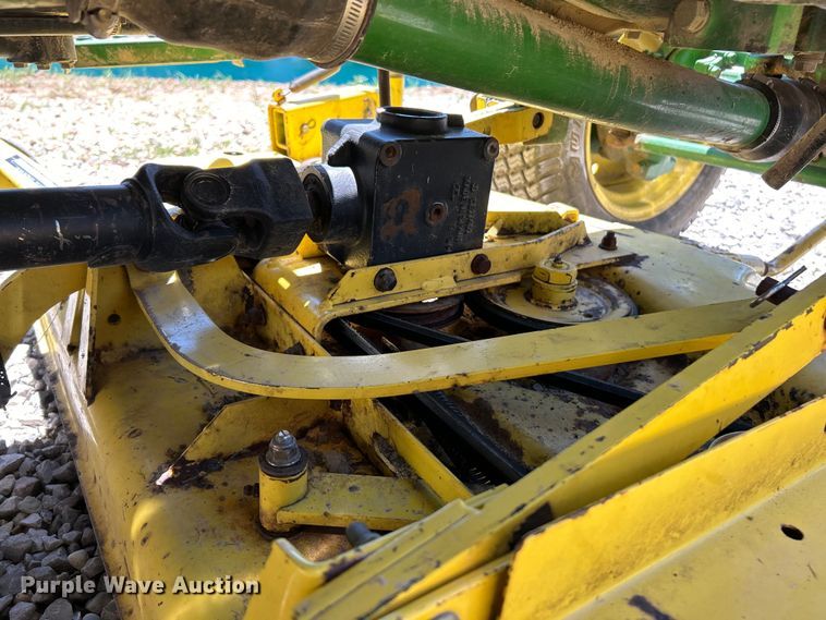 image for item EK4770 2001 John Deere 790 tractor