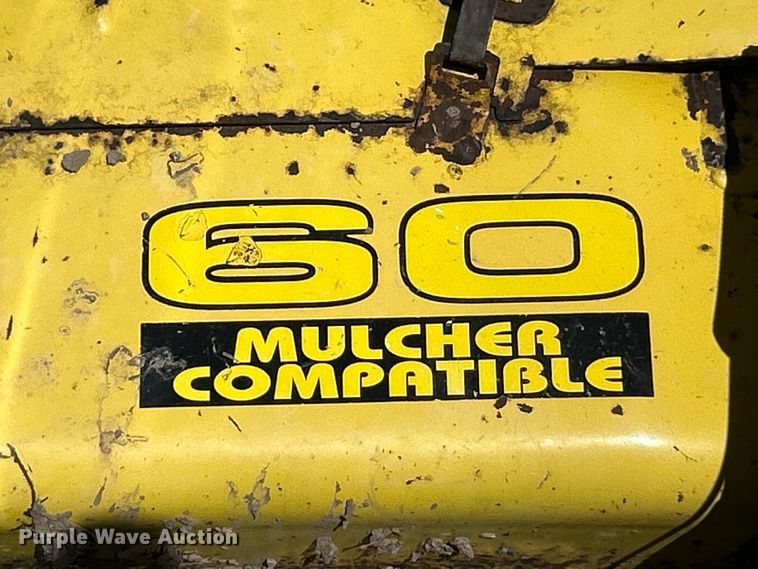 image for item EK4770 2001 John Deere 790 tractor