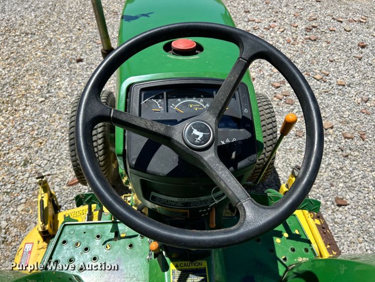 image for item EK4770 2001 John Deere 790 tractor