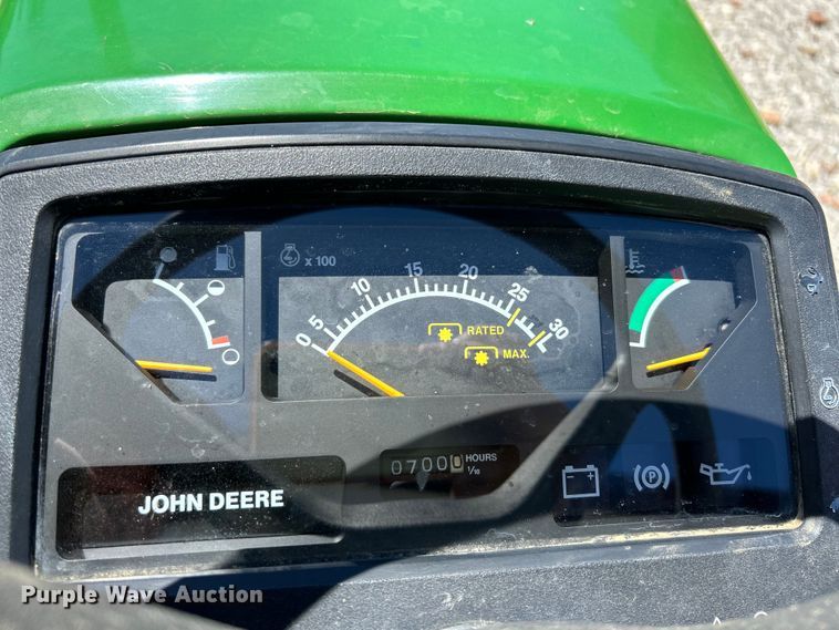 image for item EK4770 2001 John Deere 790 tractor