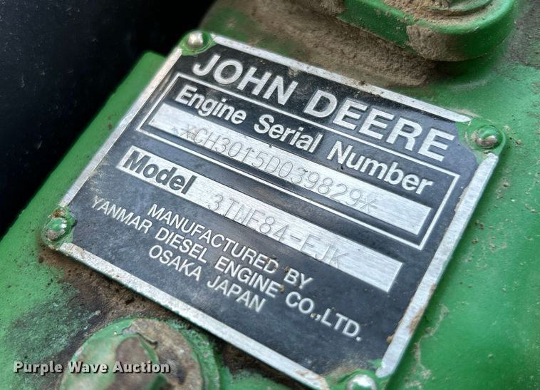 image for item EK4770 2001 John Deere 790 tractor