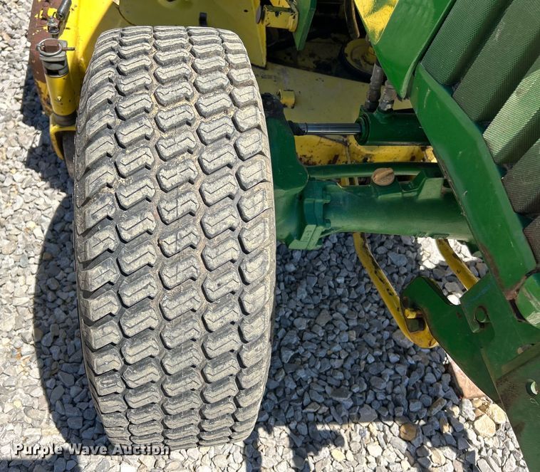 image for item EK4770 2001 John Deere 790 tractor