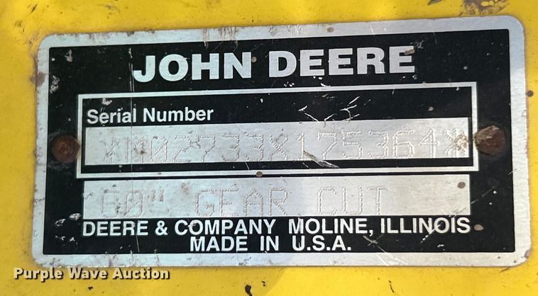 image for item EK4770 2001 John Deere 790 tractor