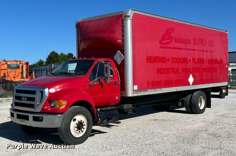 image for item EK4771 2011 Ford F750 Super Duty XLT box truck