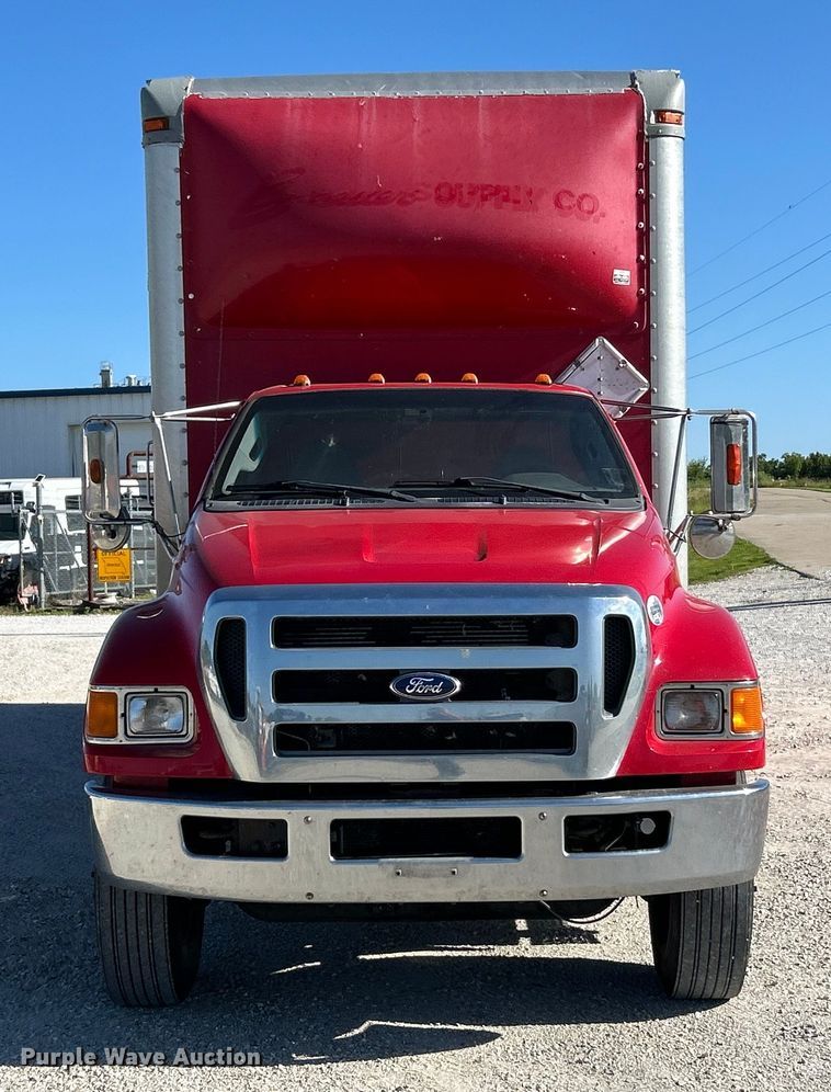 image for item EK4771 2011 Ford F750 Super Duty XLT box truck