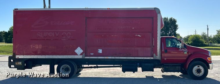 image for item EK4771 2011 Ford F750 Super Duty XLT box truck