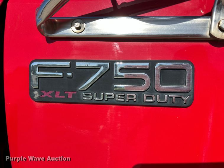 image for item EK4771 2011 Ford F750 Super Duty XLT box truck