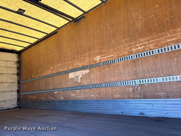 image for item EK4771 2011 Ford F750 Super Duty XLT box truck