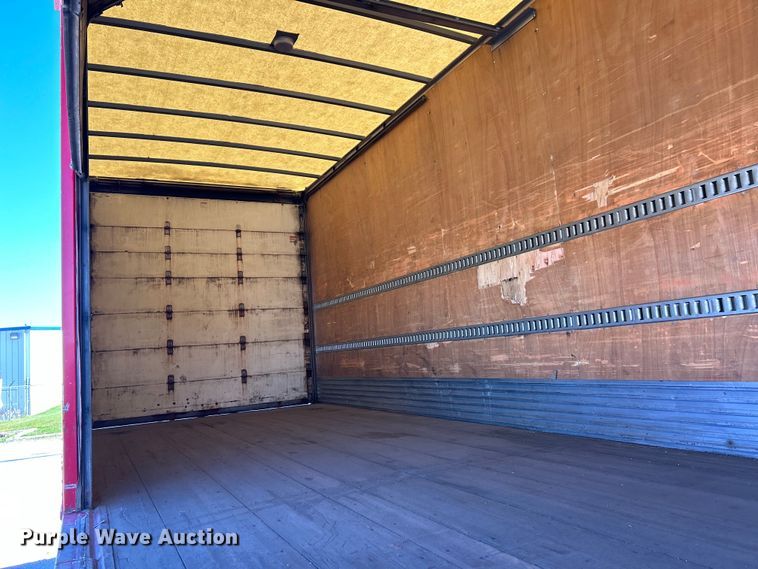 image for item EK4771 2011 Ford F750 Super Duty XLT box truck