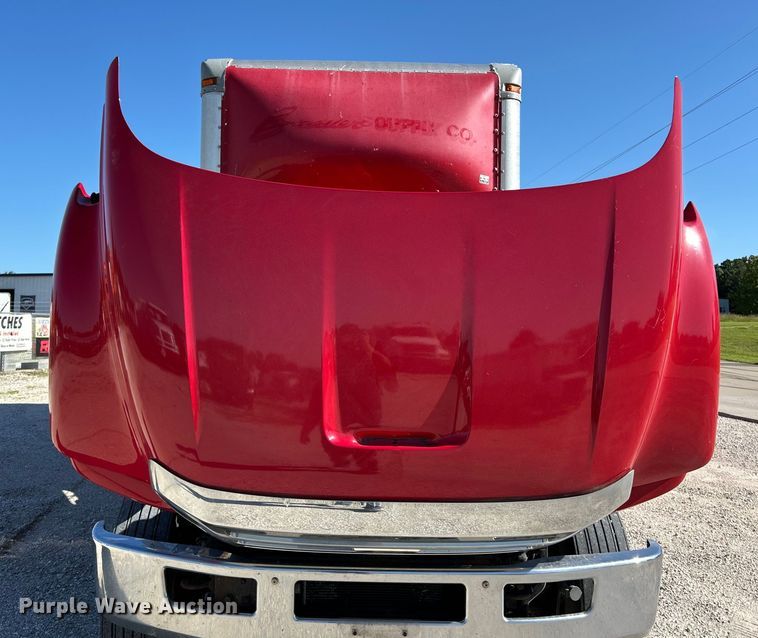 image for item EK4771 2011 Ford F750 Super Duty XLT box truck