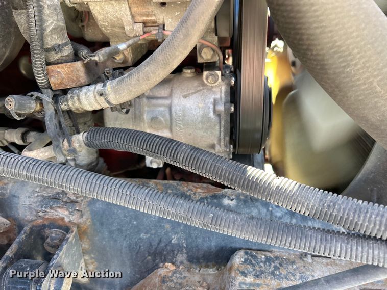 image for item EK4771 2011 Ford F750 Super Duty XLT box truck