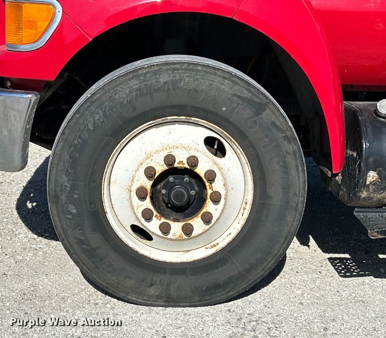 image for item EK4771 2011 Ford F750 Super Duty XLT box truck