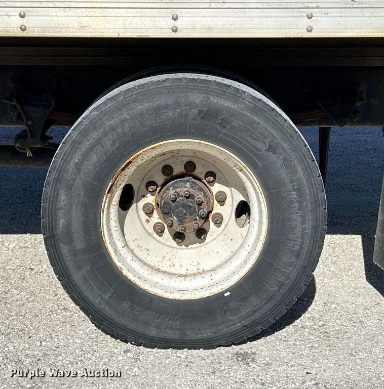 image for item EK4771 2011 Ford F750 Super Duty XLT box truck