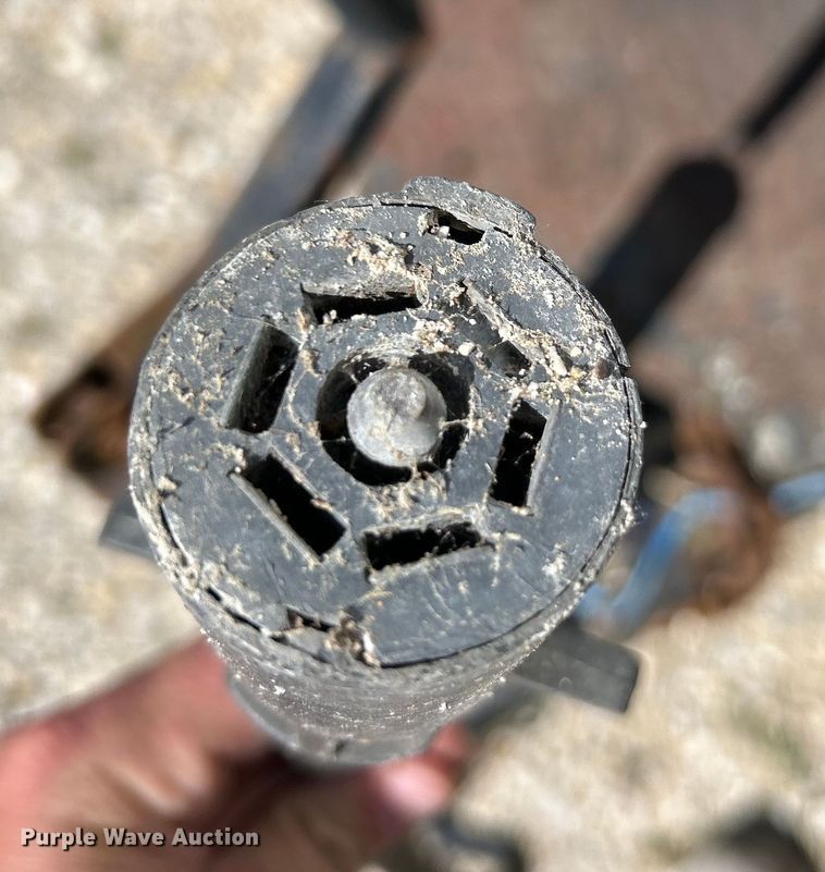 image for item EK4773 1995 Pace American H714TA2 enclosed cargo trailer