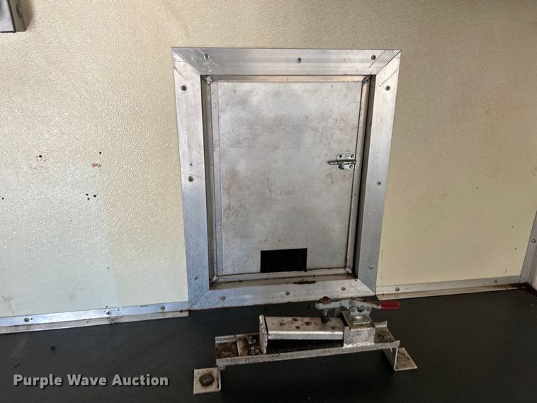 image for item EK4773 1995 Pace American H714TA2 enclosed cargo trailer