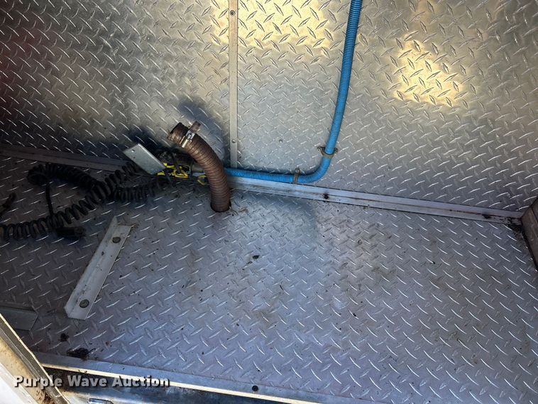 image for item EK4773 1995 Pace American H714TA2 enclosed cargo trailer