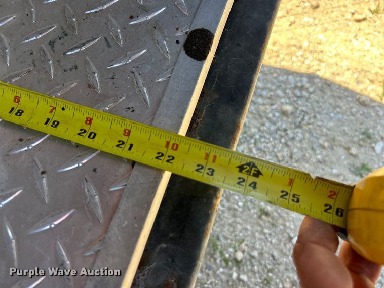 image for item EK4773 1995 Pace American H714TA2 enclosed cargo trailer