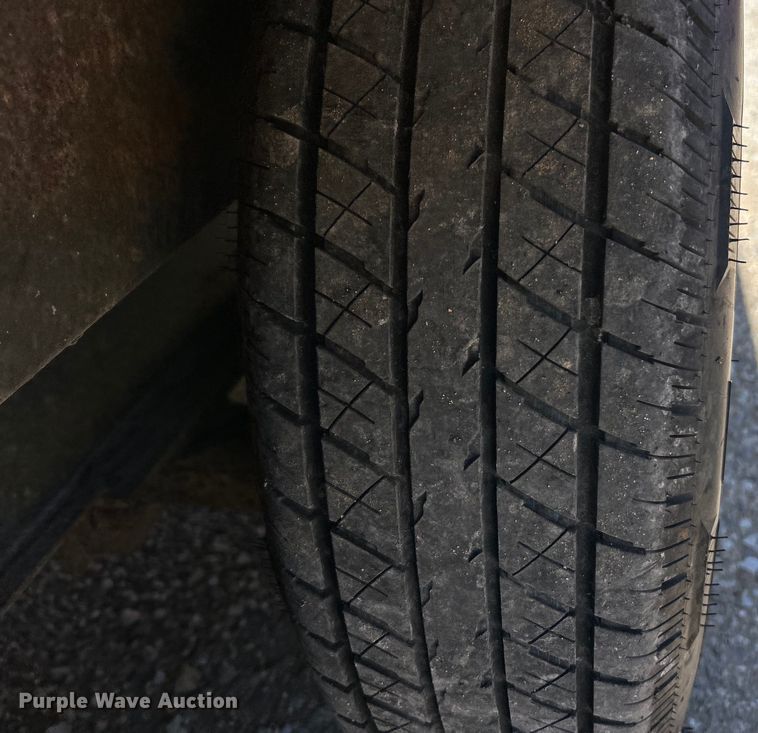 image for item EK4773 1995 Pace American H714TA2 enclosed cargo trailer