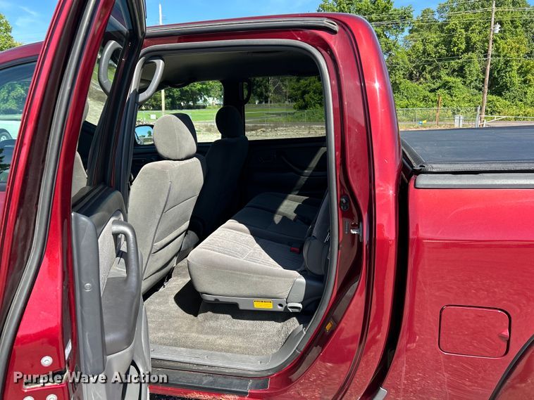 image for item EK4777 2006 Toyota Tundra SR5 Double Cab pickup truck