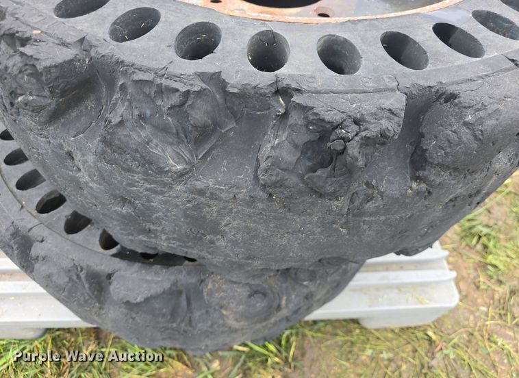 image for item EK6047 (4) 33x6x11 tires and wheels