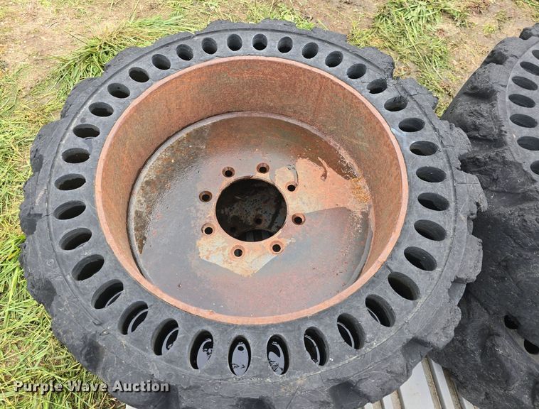 image for item EK6047 (4) 33x6x11 tires and wheels