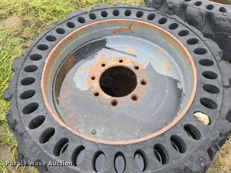 image for item EK6047 (4) 33x6x11 tires and wheels