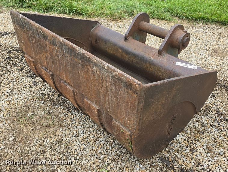 image for item EK6048 Esco excavator bucket