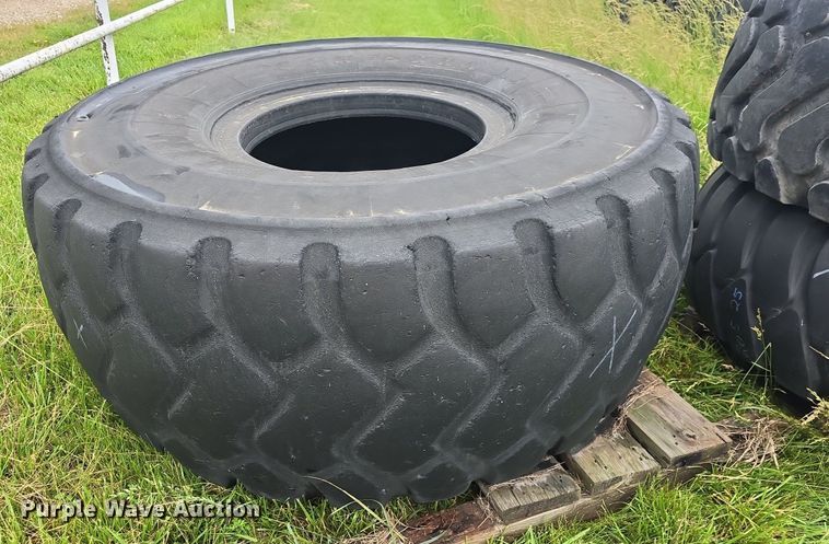 image for item EK6057 (3) Michelin tires