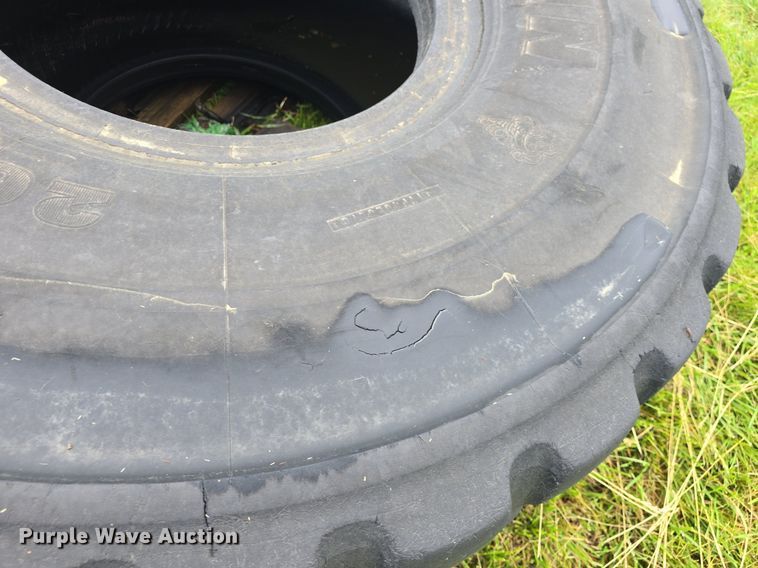 image for item EK6057 (3) Michelin tires