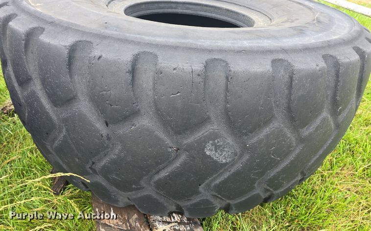 image for item EK6057 (3) Michelin tires