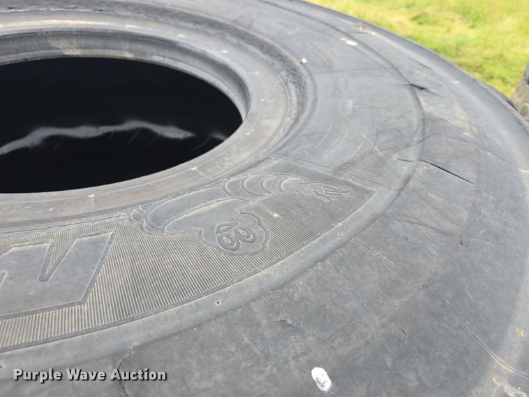 image for item EK6058 (2) Michelin tires