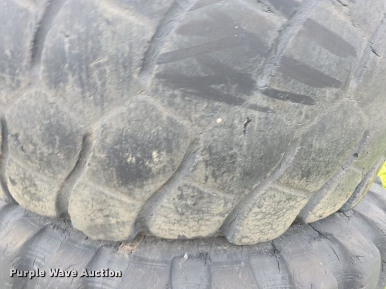 image for item EK6058 (2) Michelin tires