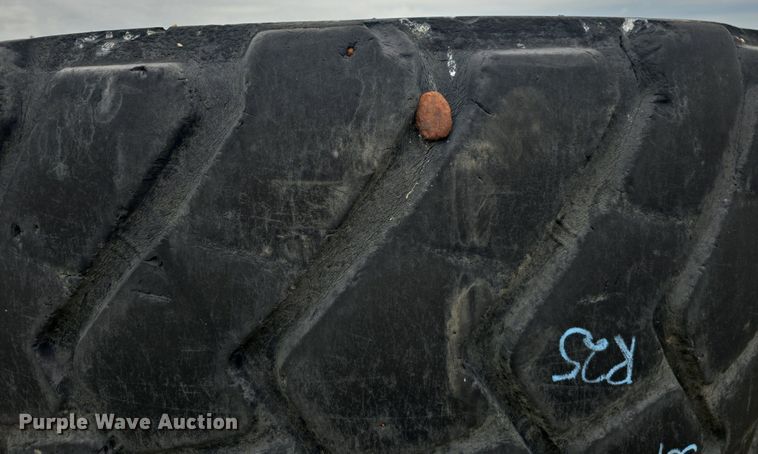 image for item EK6059 (6) 30/65R25 tires and wheels