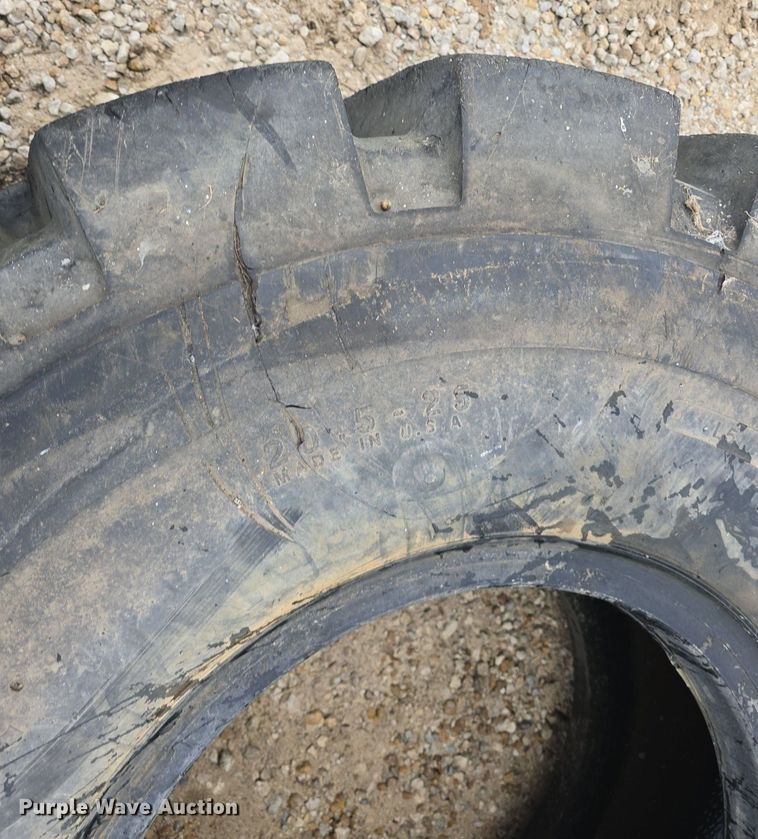 image for item EK6060 (4) S.T.A. 20.5-25 tires