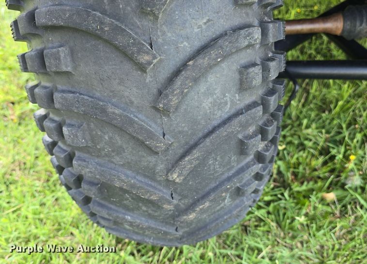 image for item EK6098 1999 Kawasaki Mule 2510 utility vehicle