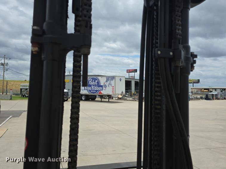 image for item EK6107 Hyster S30XM forklift