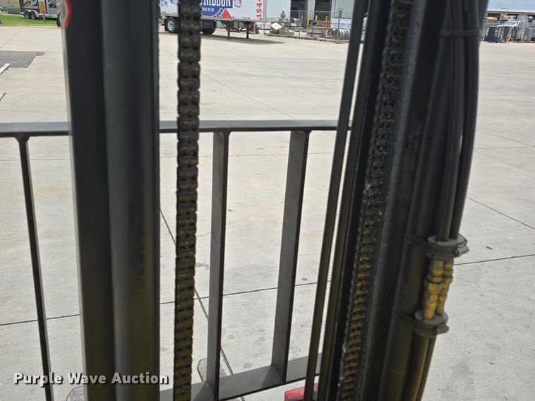 image for item EK6107 Hyster S30XM forklift