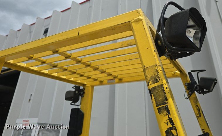 image for item EK6107 Hyster S30XM forklift