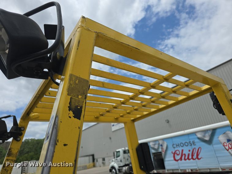 image for item EK6107 Hyster S30XM forklift