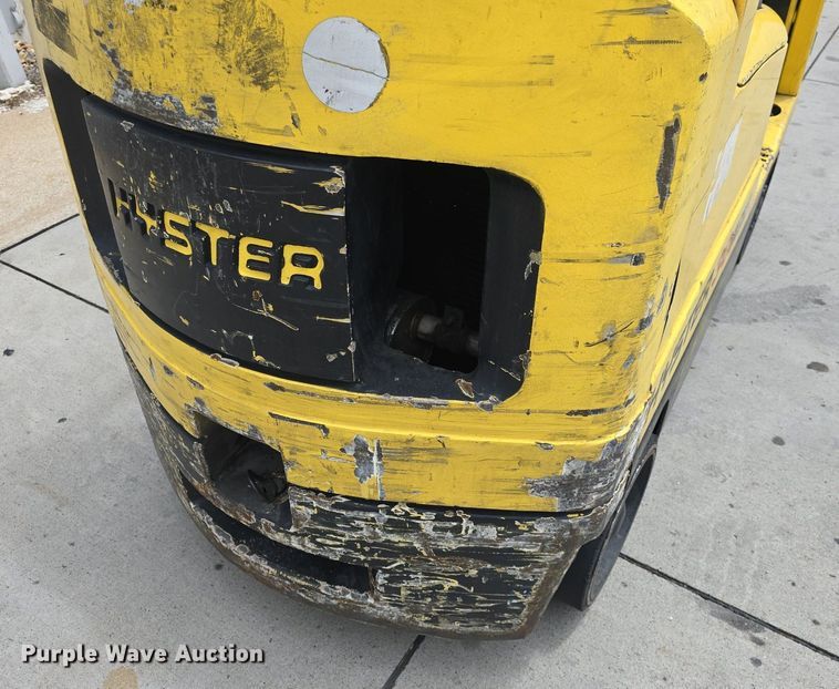 image for item EK6107 Hyster S30XM forklift