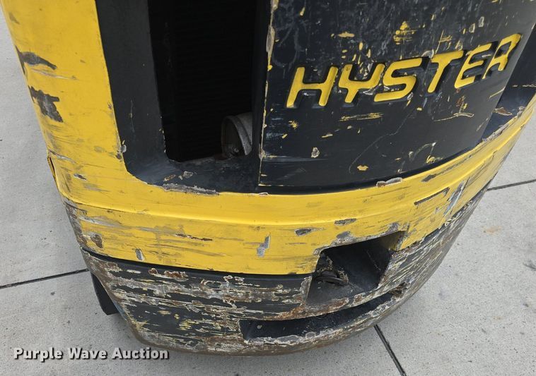 image for item EK6107 Hyster S30XM forklift