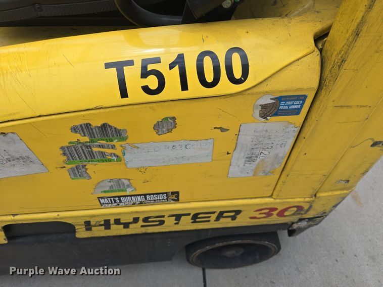 image for item EK6107 Hyster S30XM forklift