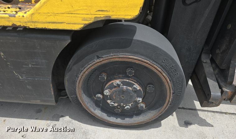 image for item EK6107 Hyster S30XM forklift