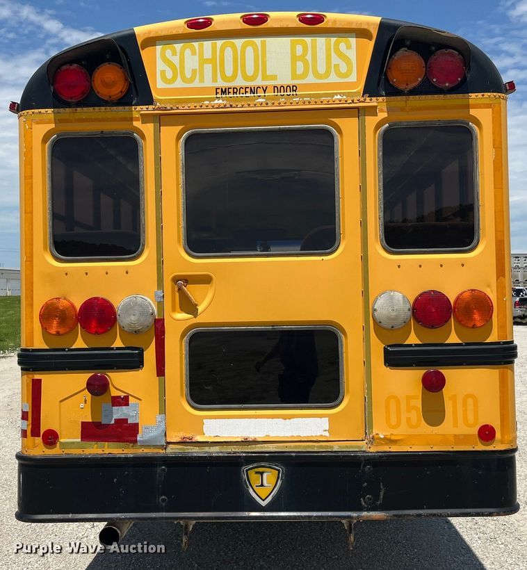 image for item EK8650 2005 International CE300 school bus