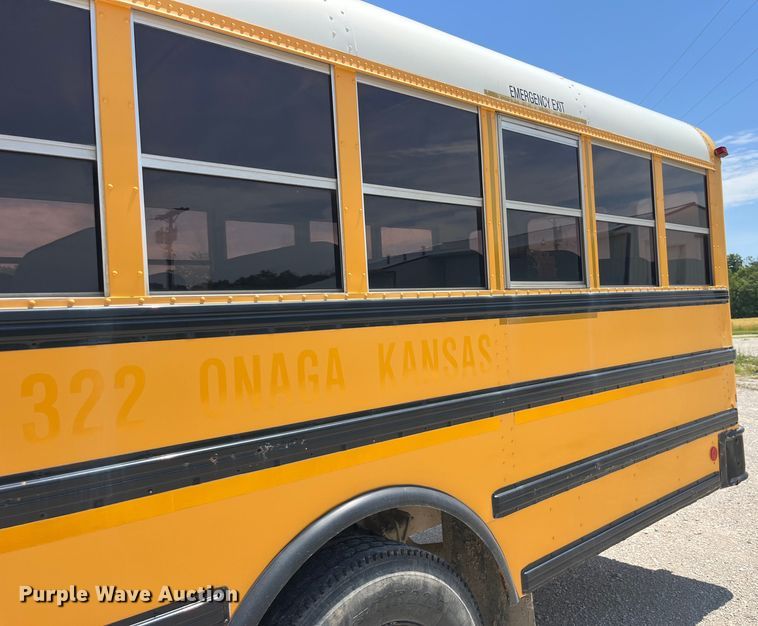 image for item EK8650 2005 International CE300 school bus