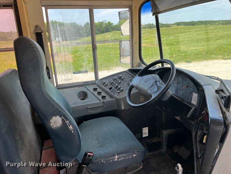 image for item EK8650 2005 International CE300 school bus