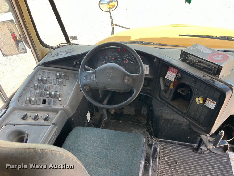 image for item EK8650 2005 International CE300 school bus