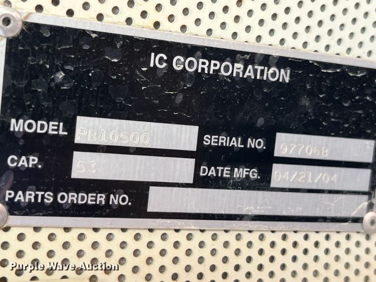 image for item EK8650 2005 International CE300 school bus